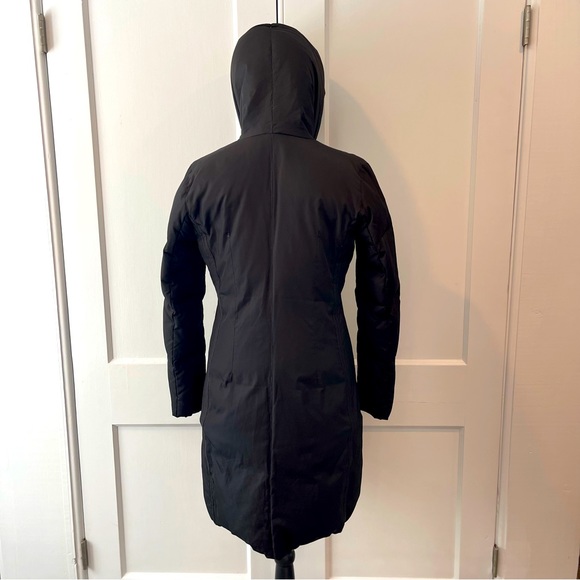 Michael Kors Coat w/versatile hood, zipper and snaps - Picture 9 of 16